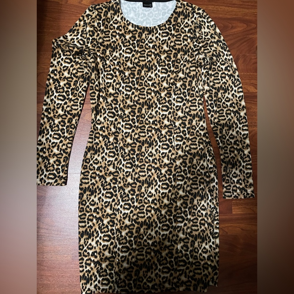 Mini leopard pattern dress